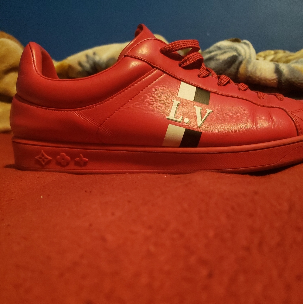 Louis Vuitton Men Sneakers